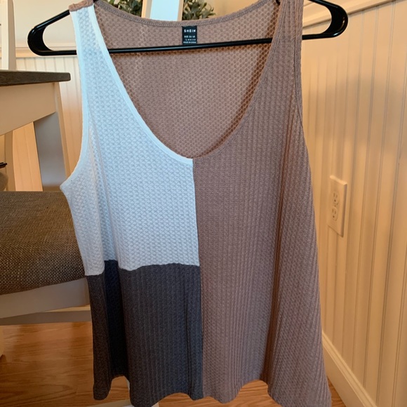 NEW Tank Top size Large - Picture 2 of 3